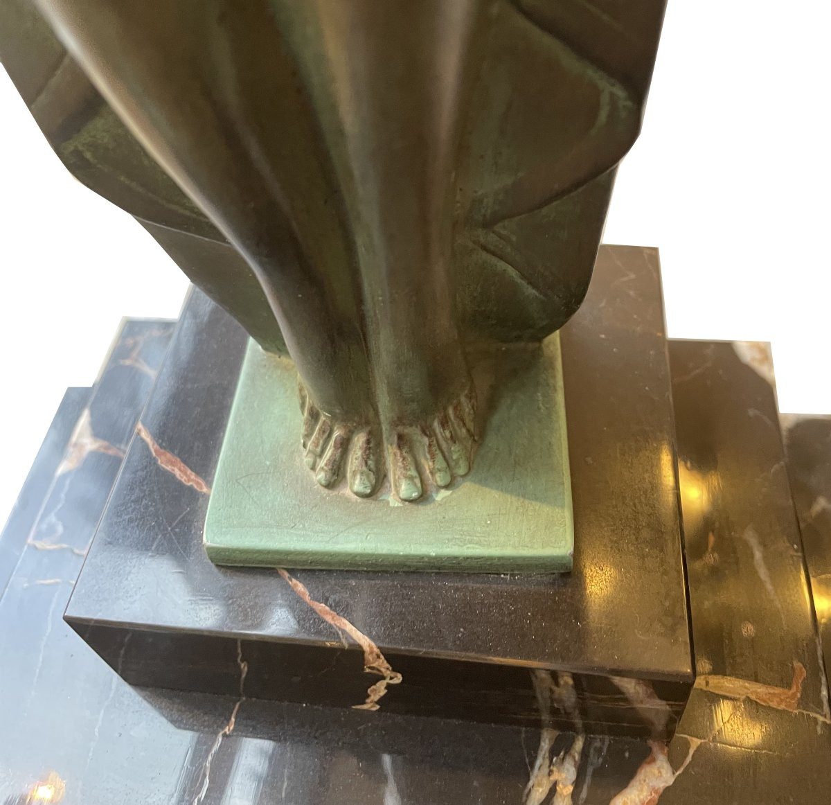  Lampe en bronze, signée « Fayral » et « Le Verrier », F. vers 1930, globe en verre d'originale-photo-4