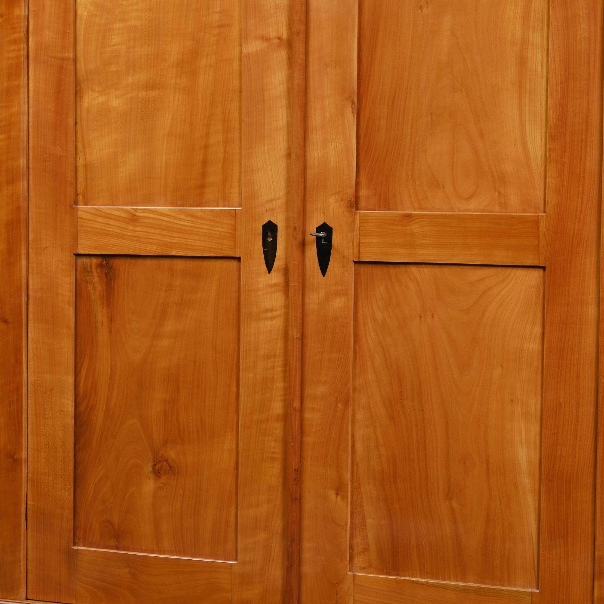 Classic Biedermeier Cabinet Made Of Solid Cherry Wood With Inlaid Panels, Circa 1830.-photo-2