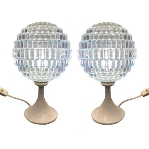 Deux lampes de table vintage 1970 en plastique bleu clair avec base ronde
