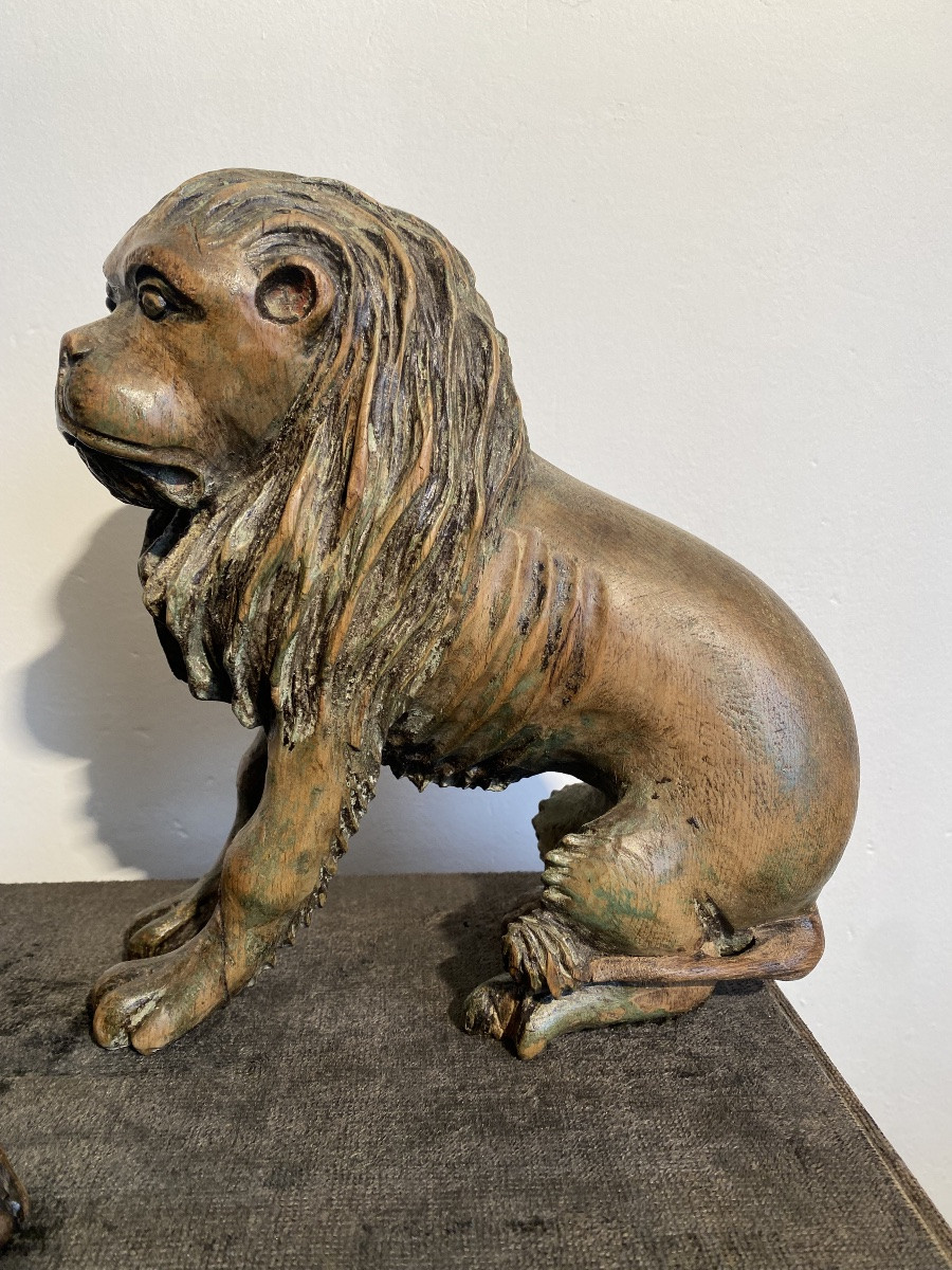 Pair Of 18th Century Carved Wooden Lions-photo-3