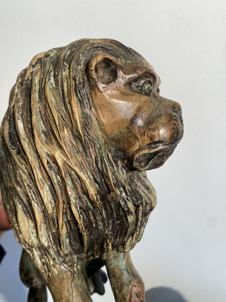 Pair Of 18th Century Carved Wooden Lions-photo-2