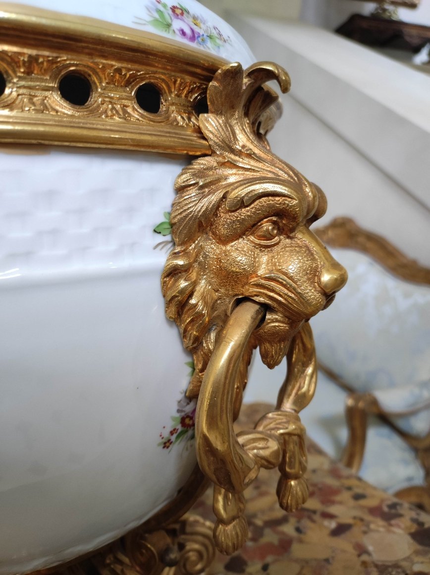 Very Important Covered Pot Samson Dlg Porcelain From Meissen-photo-2