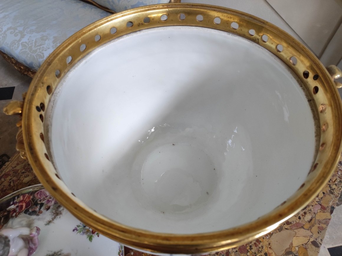 Very Important Covered Pot Samson Dlg Porcelain From Meissen-photo-1