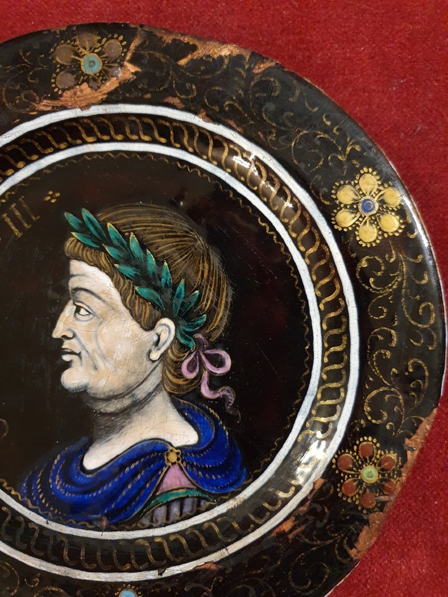 Assiette en émail de Limoges XVIIème Empereur Charles III -photo-4