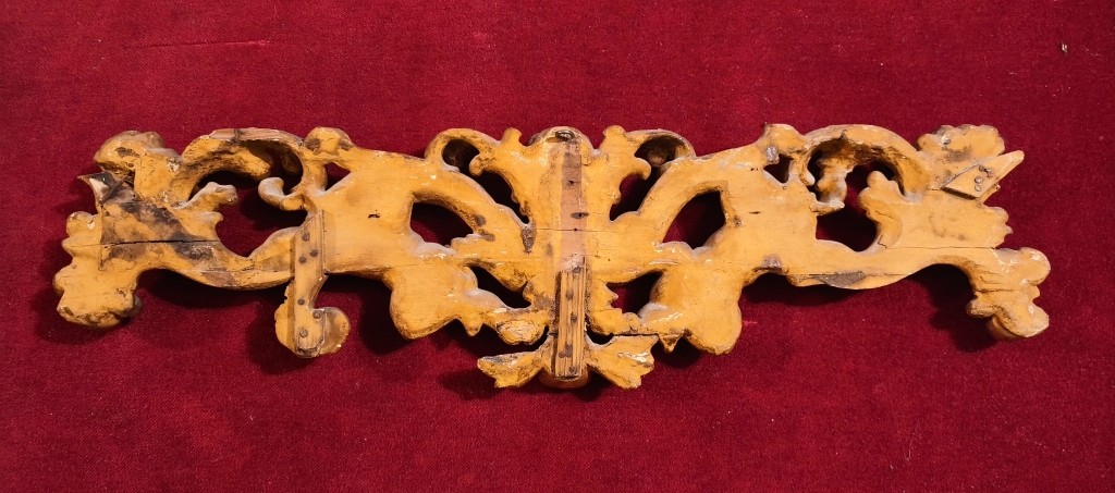 18th Century Carved And Gilded Wood-photo-1