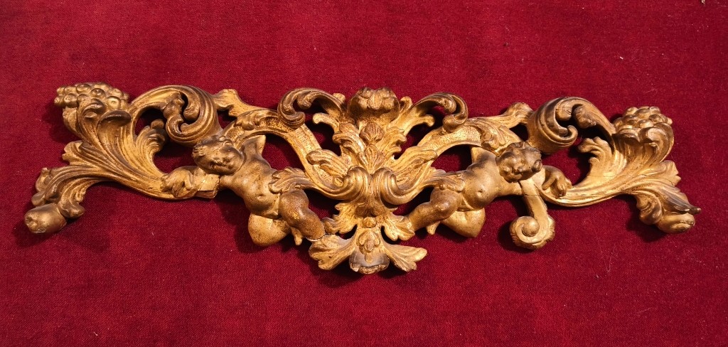 18th Century Carved And Gilded Wood