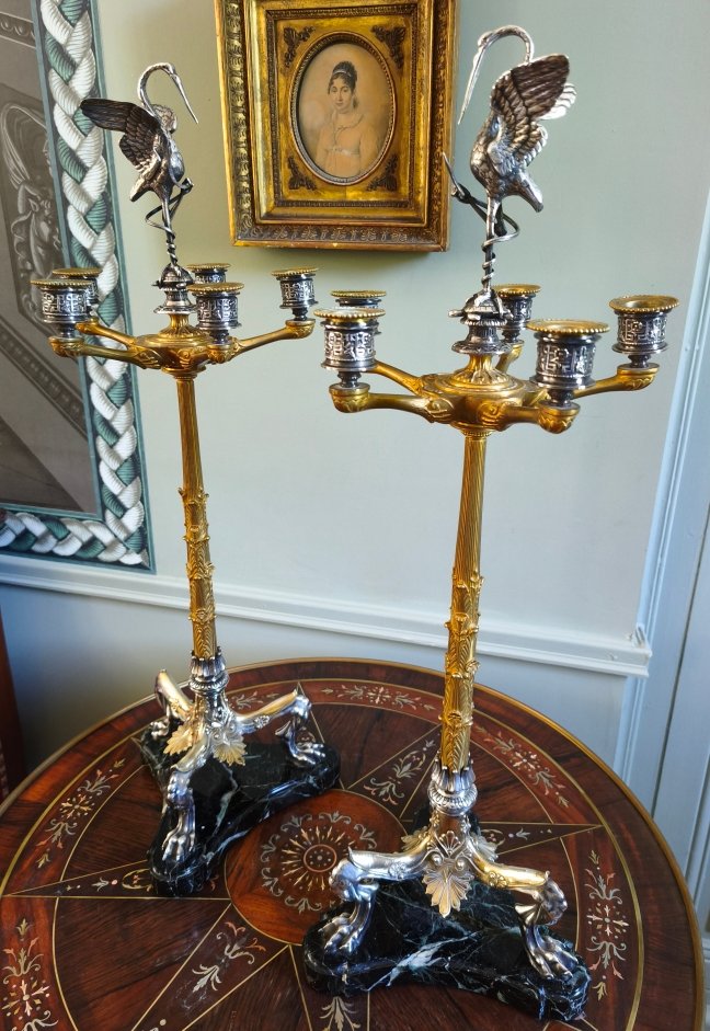 Japonisme, paire d'importants candélabres d'une grande maison parisienne