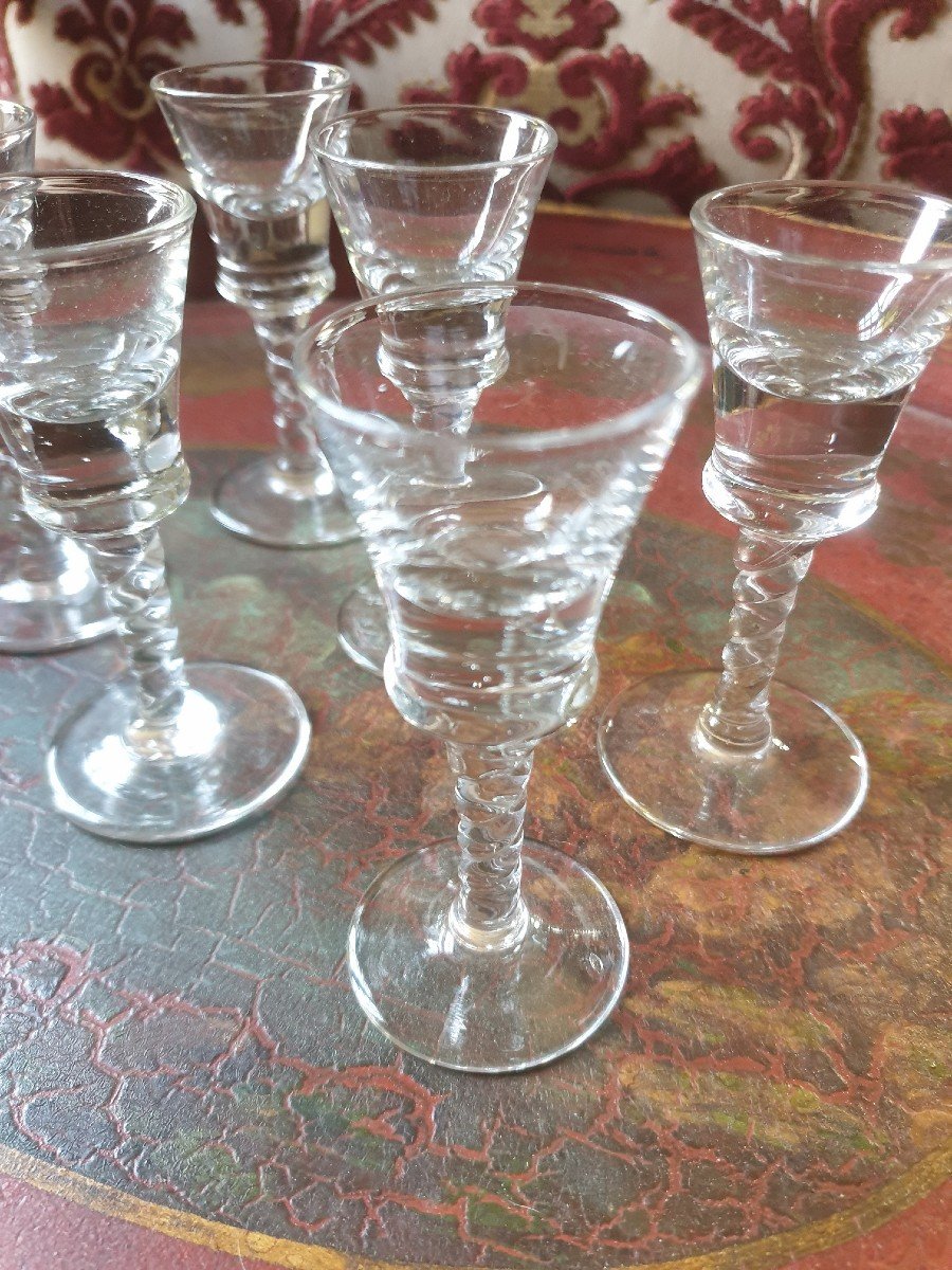 Series Of 6 Small Stemmed Glasses-photo-2