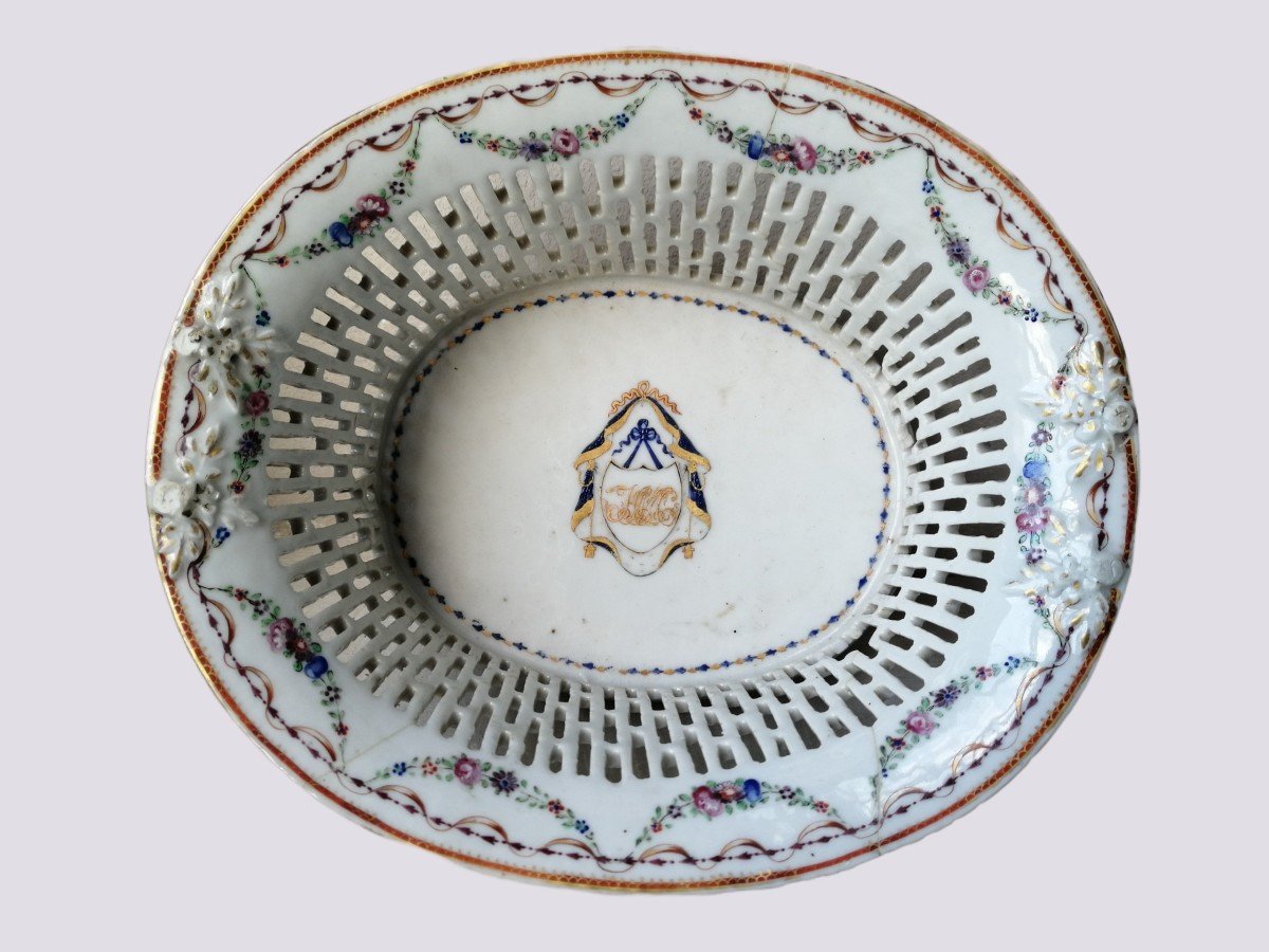 Bannette Porcelaine De Chine Armoiriée XVIIIème