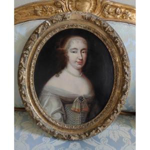Portrait De Dame Att. à Henri Ou Charles Beaubrun