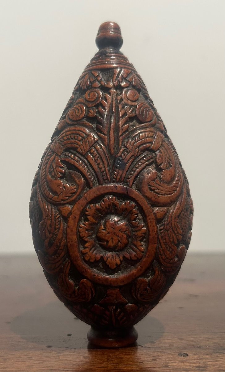 Carved Boxwood Snuffbox From The Late 17th Century. German Or Dutch Work.-photo-3
