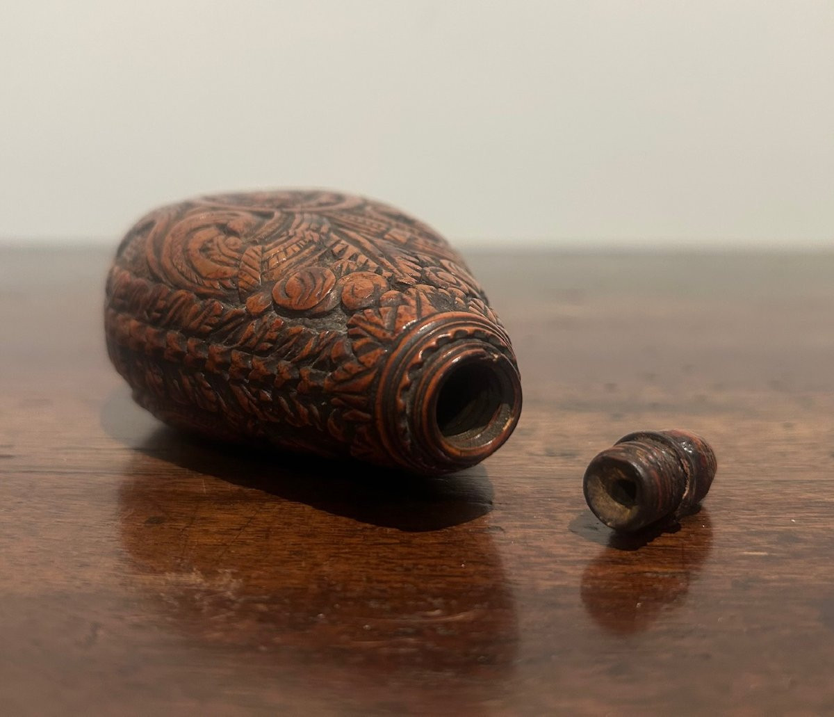 Carved Boxwood Snuffbox From The Late 17th Century. German Or Dutch Work.-photo-1