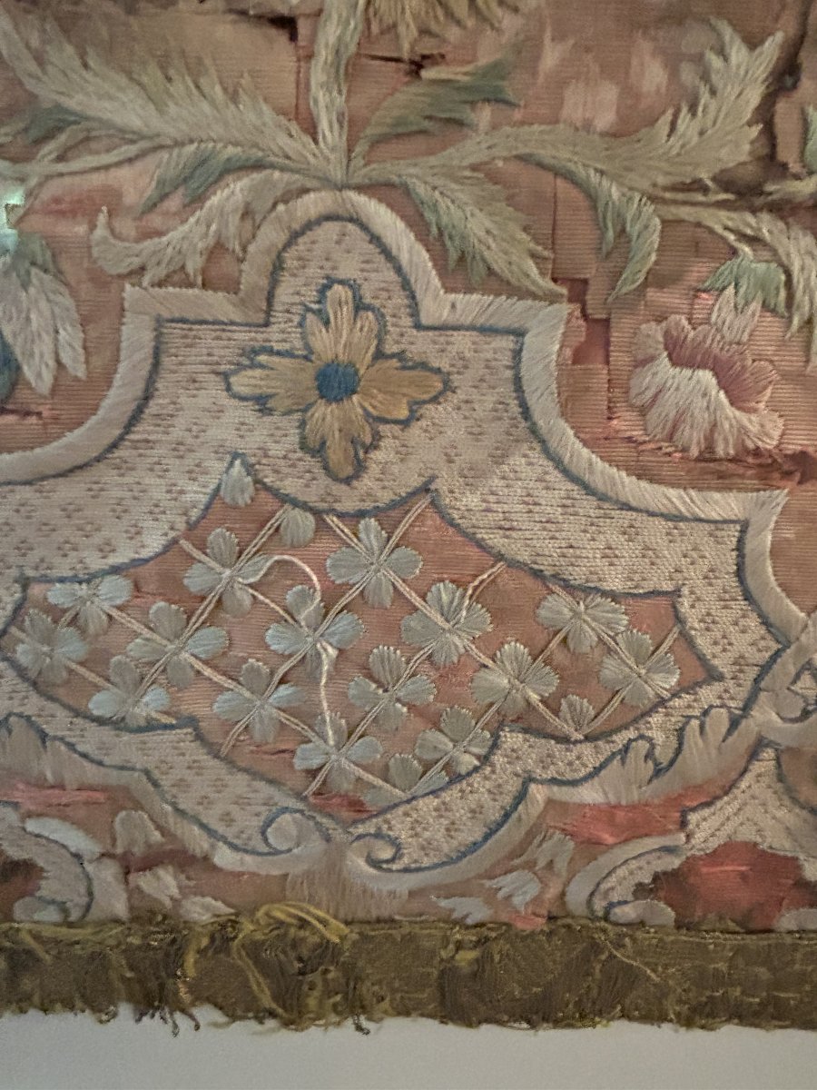 Textile Piece In Embroidered Silk, Spanish Work, Circa 1730–1760.-photo-3