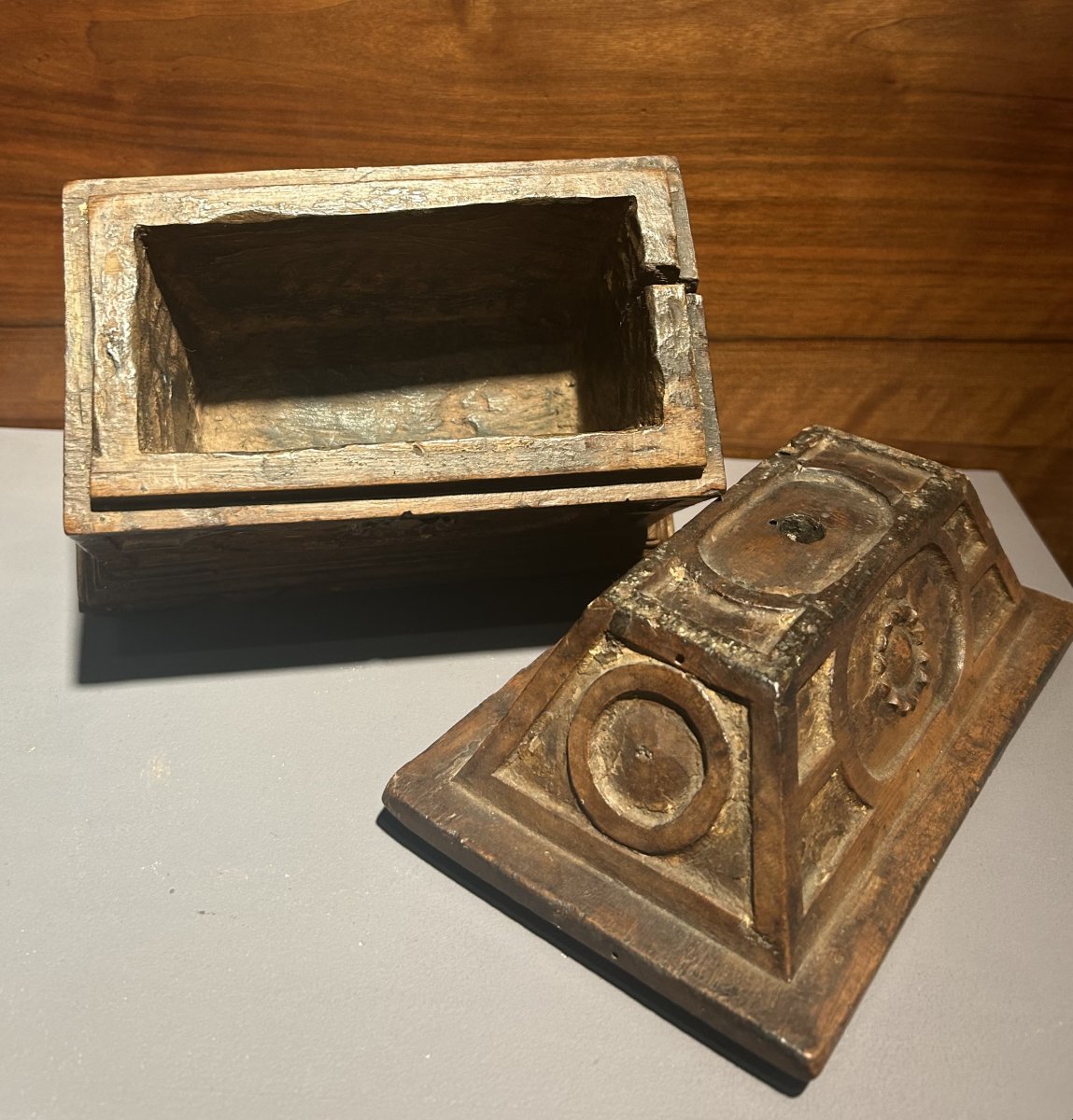 A Spanish Work: A Liturgical Set From The Early 16th Century.-photo-2