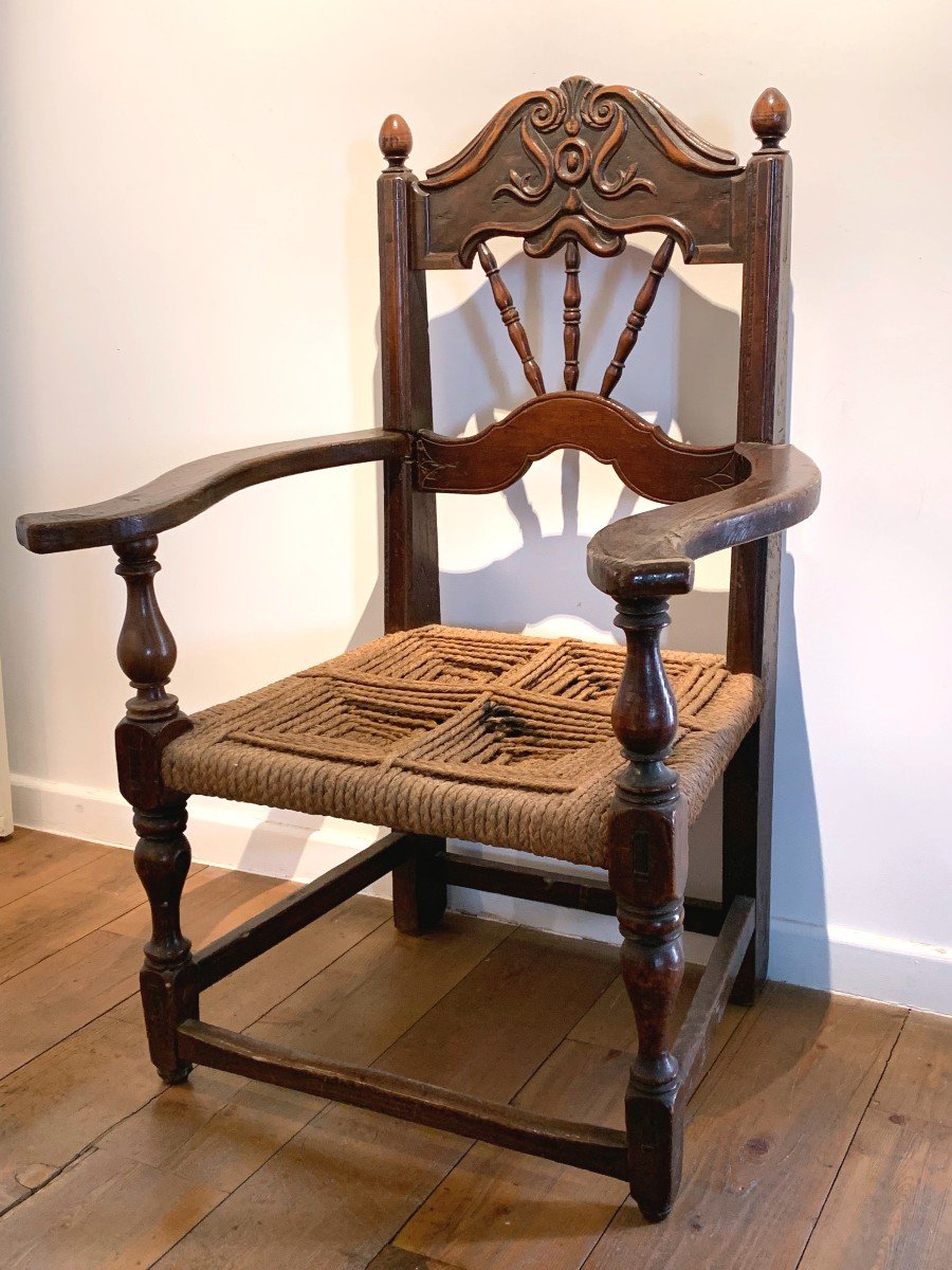 Fauteuil en bois de châtaignier  et  corde artisanale