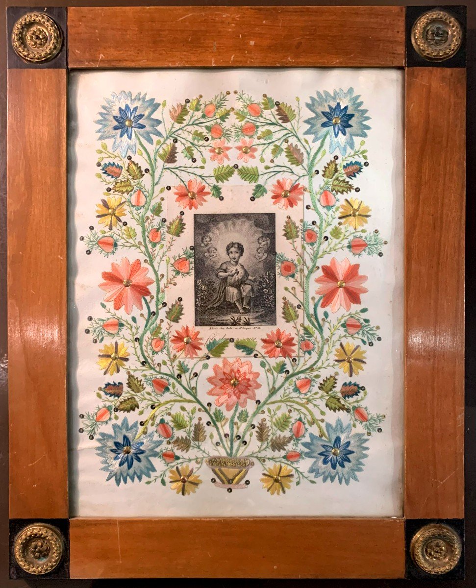 Brodé sur papier avec fil de soie et image de dévotion. Premier tiers du XIXe siècle.-photo-2