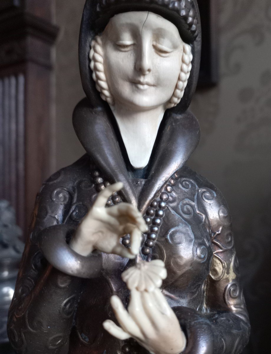 Chiparus Statue-photo-2