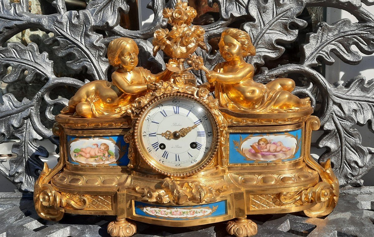 Rodier Clock à Paris