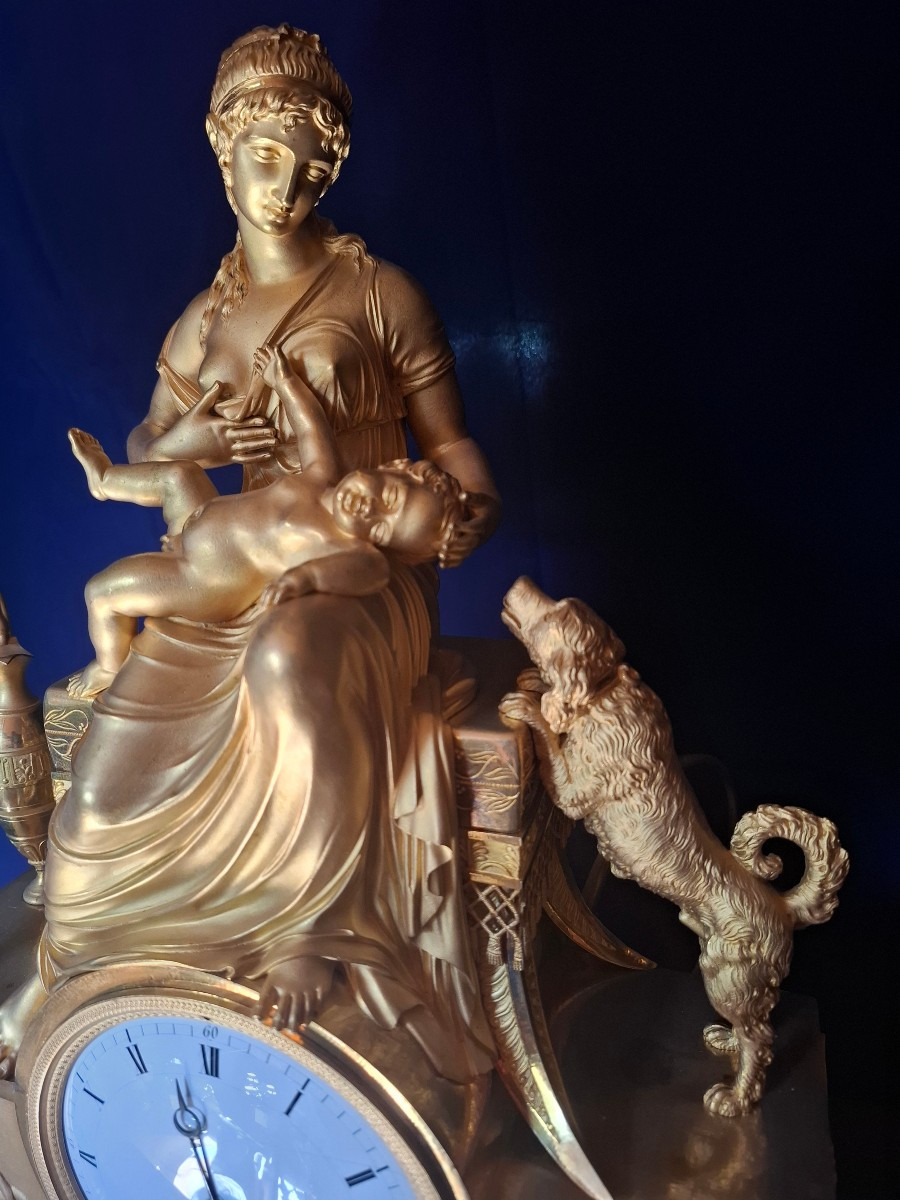 Gilt Bronze Clock. Directoire.-photo-2