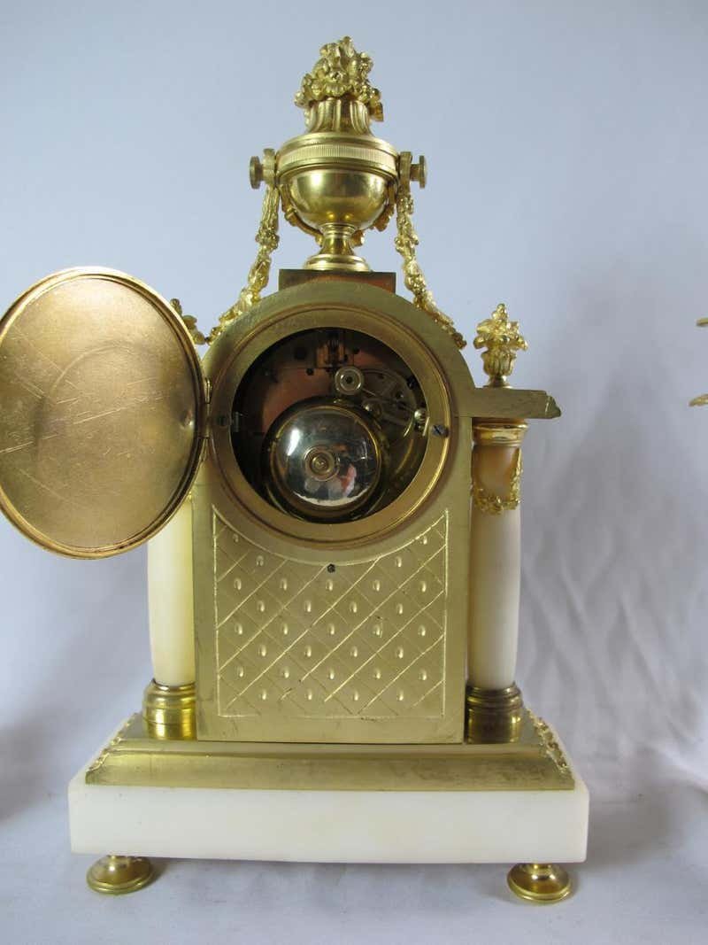 Bronze Clockset Style Louis Seize.-photo-3