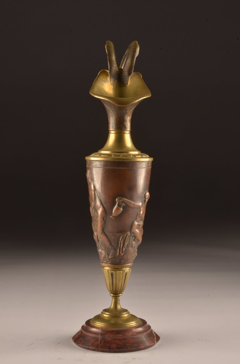 Vase Late 19th Century.-photo-1