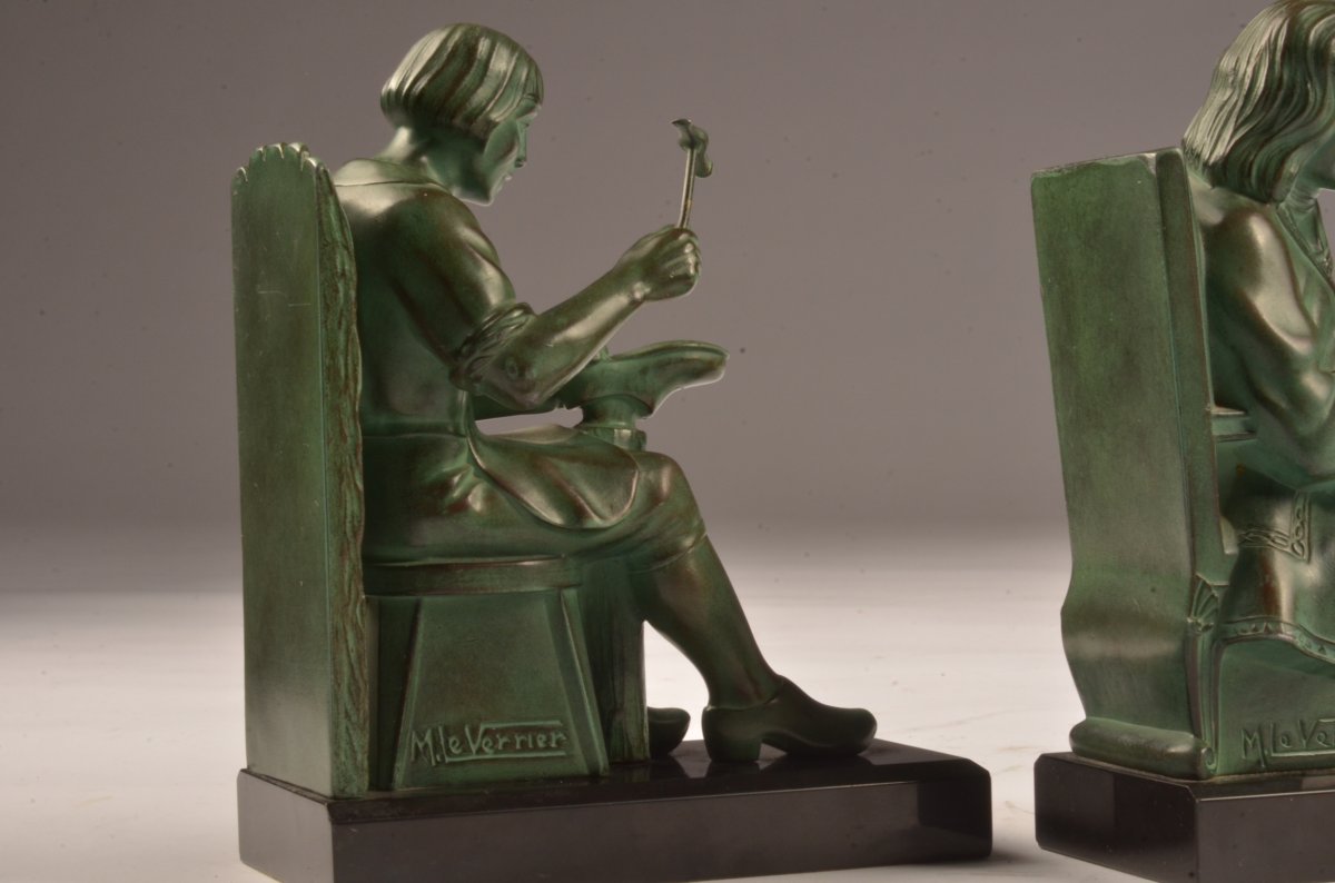 Max Le Verrier. Bookend. The Savetier And The Fiancer.-photo-1