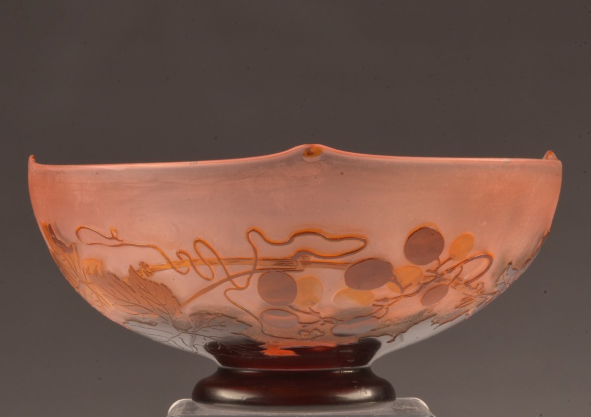 Cup Signed Gallé. Diam, 22 Cm.