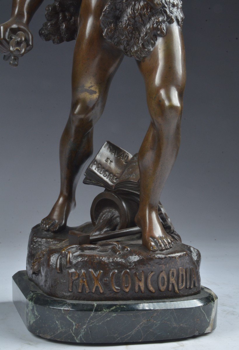 Bronze Pax Concordia Pendulum. Mysterious Henri Fugere-photo-1