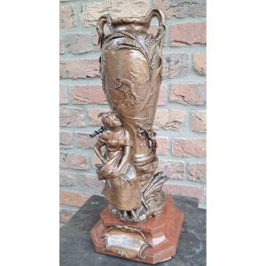 Vase bronze signé FL Moreau