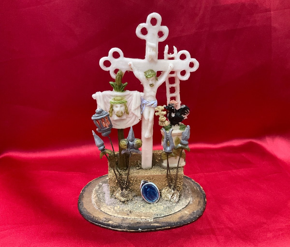Rare Petit Calvaire En Pâte à Sel 19éme Siècle -photo-2