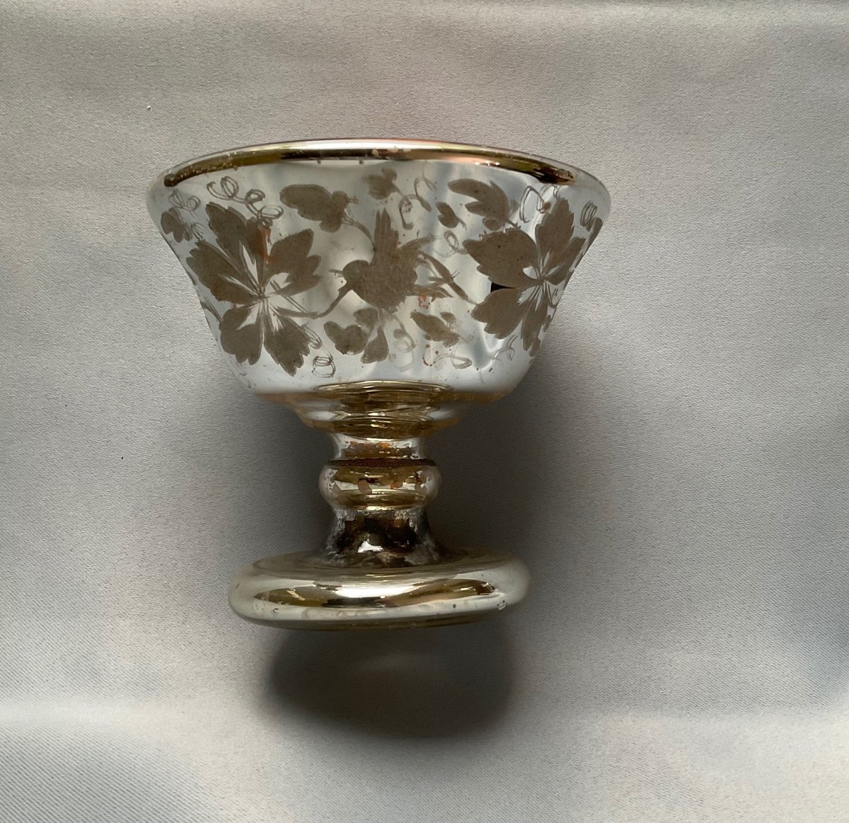 Eglomisé Glass Small Cup 19th Century 