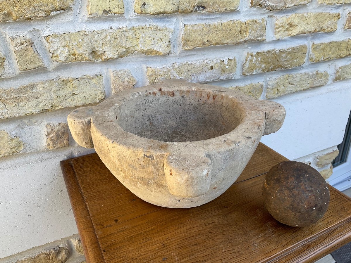 Apothecary Mortar In White Marble 18th Century -photo-2