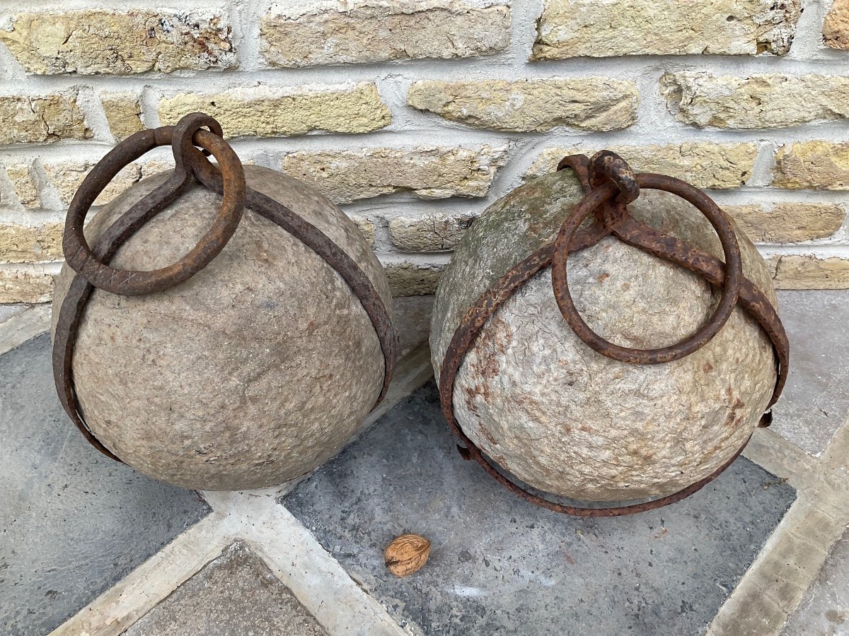 Pair Of Stone Balls 17th Century -photo-2