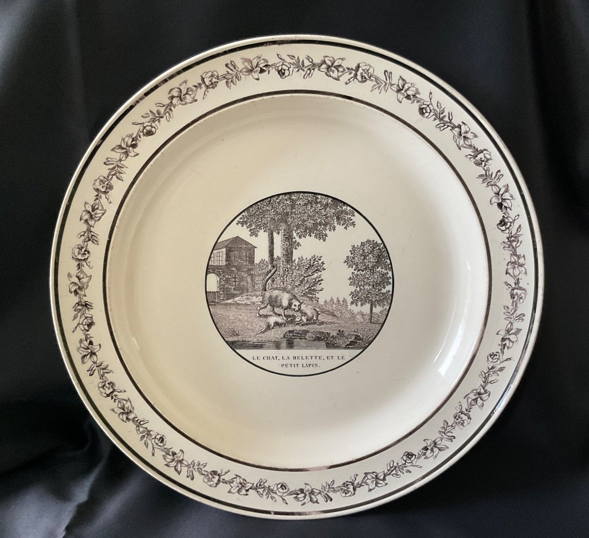 Montereau  Plat Sépia   < Fable de   La Fontaine > 19éme Siècle -photo-2