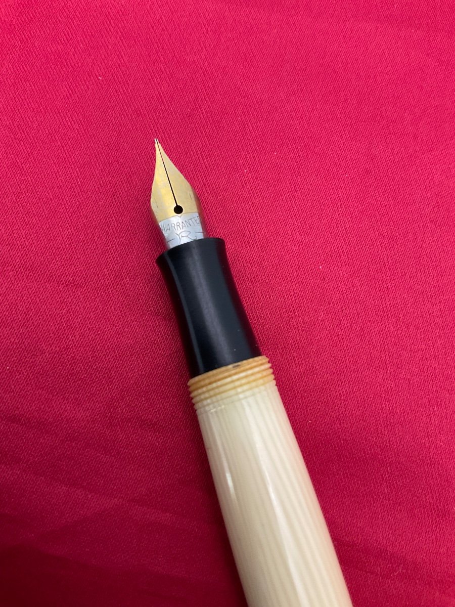 White Celluloid Fountain Pen 1940/1950-photo-4