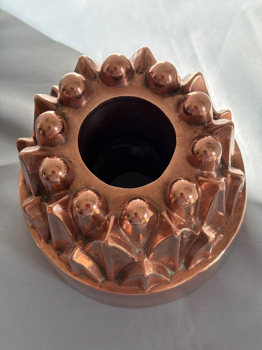 19th Century Hammered And Tinned Copper Cake Mold -photo-4