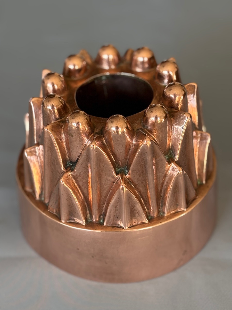 19th Century Hammered And Tinned Copper Cake Mold -photo-2