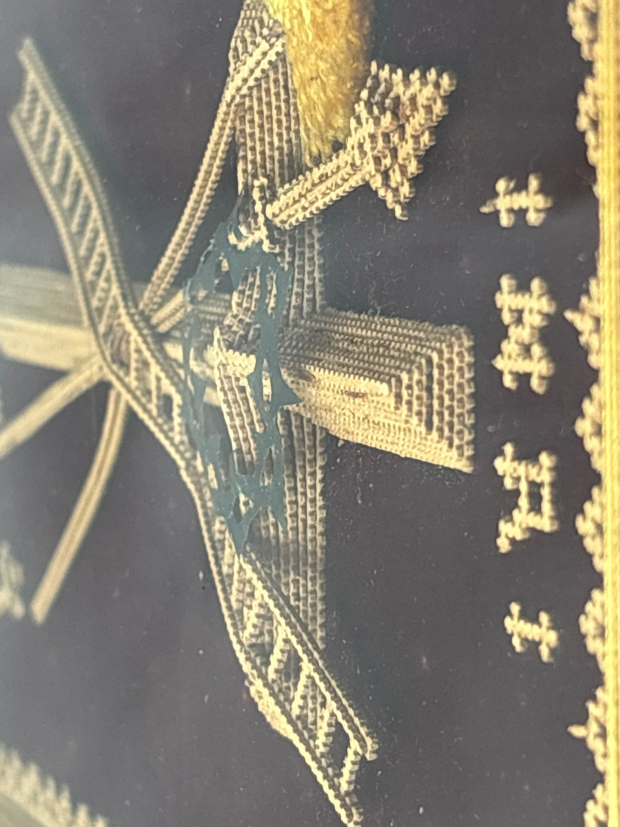 Reliquary Cut Out Late 19th Century -photo-4