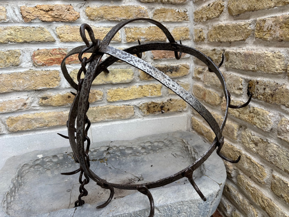 Couronne d’office en fer forgé fin 17éme Siècle -photo-1