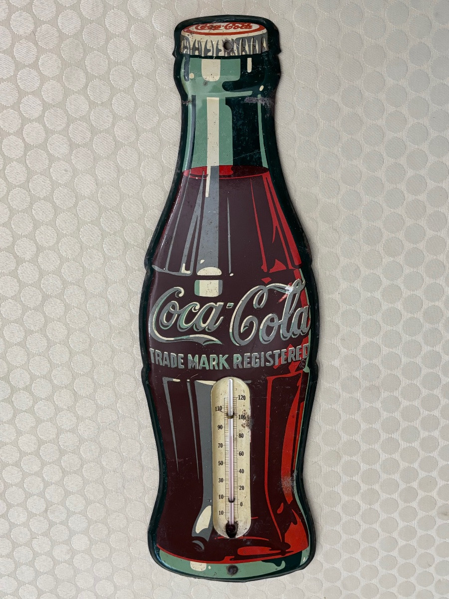 Lithographed Plate From The 1940s/1950s In The Shape Of A Bottle-photo-1