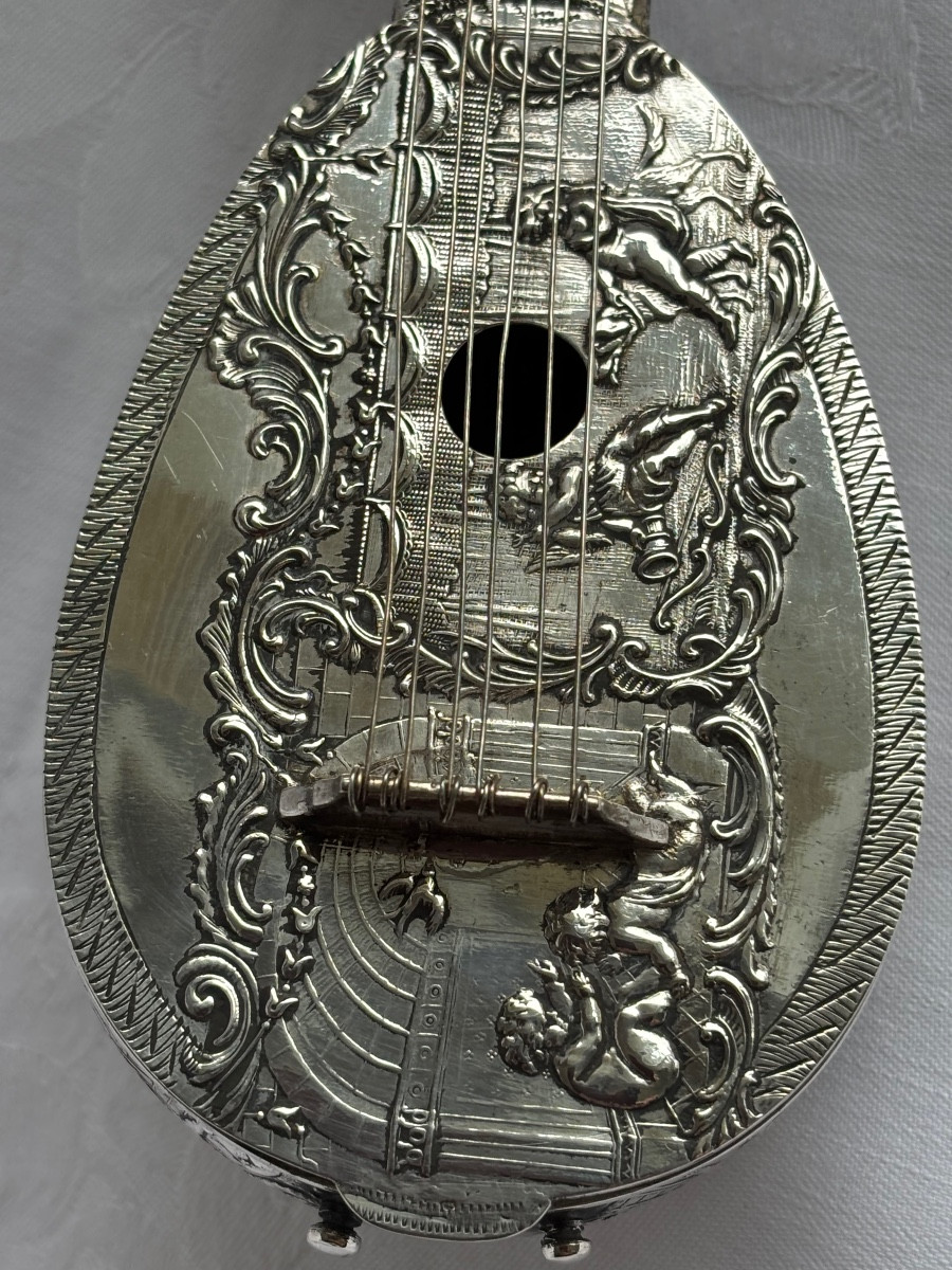 Somptueux Coffret à Bijoux Dissimulant Un Flacon à sel en argent fin XIXe-photo-2