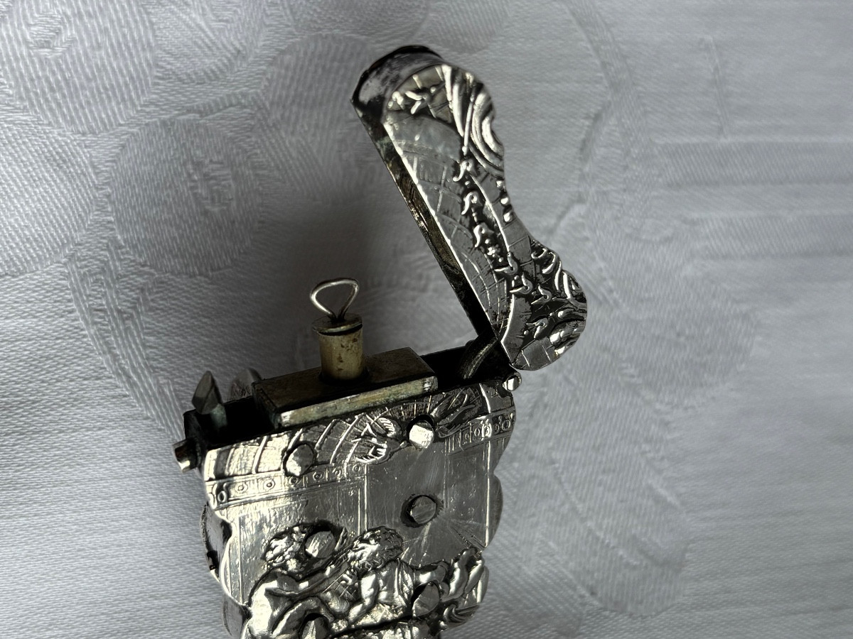 Somptueux Coffret à Bijoux Dissimulant Un Flacon à sel en argent fin XIXe-photo-4