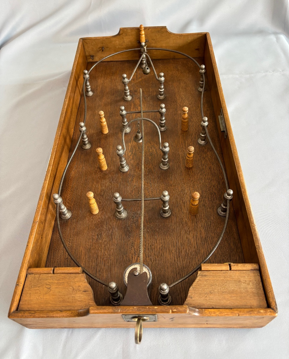 Dutch Spinning Top Game With A Rack And Pinion Mechanism, Late 19th Century 