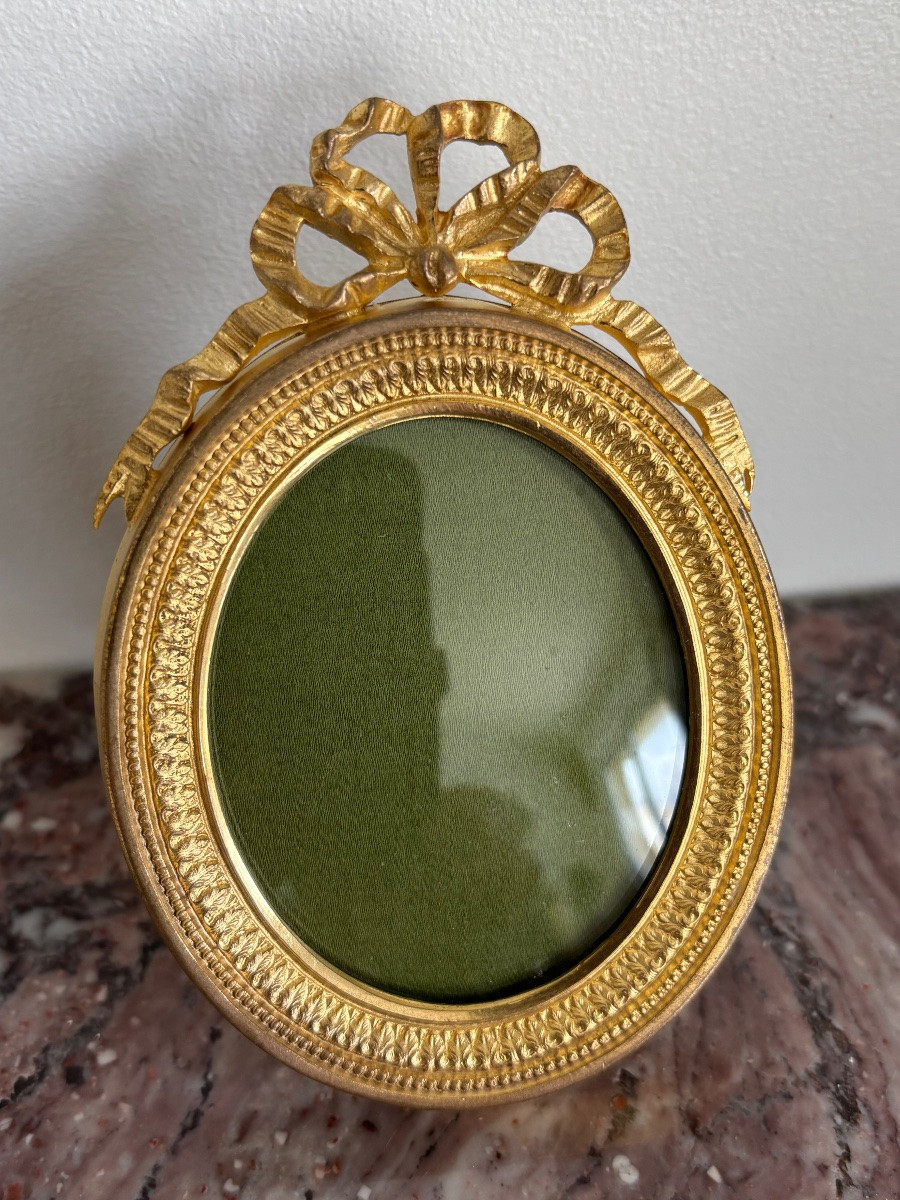 Late 19th Century Bronze Photo Frame -photo-4