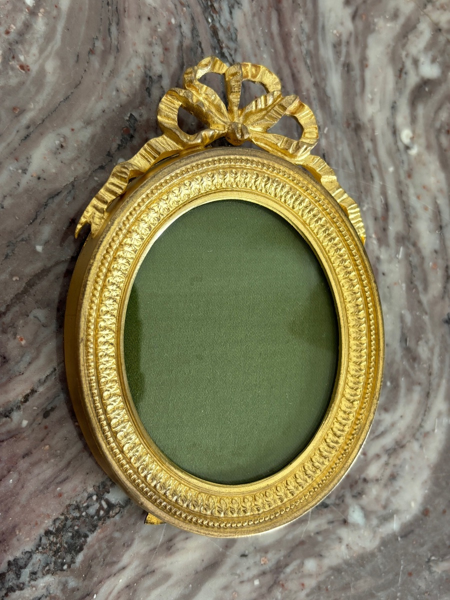 Late 19th Century Bronze Photo Frame -photo-4