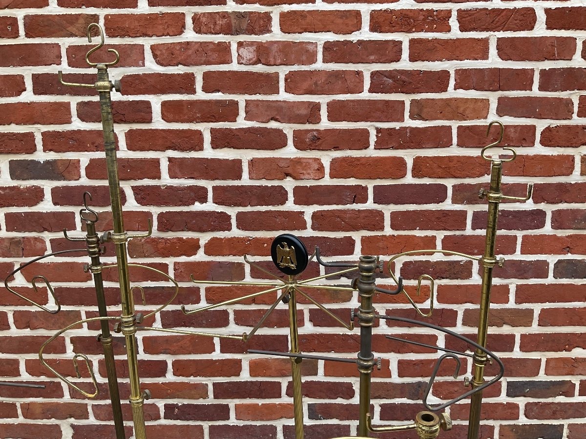 Présentoirs de magasins en laiton  20éme Siècle ensemble de 11-photo-1