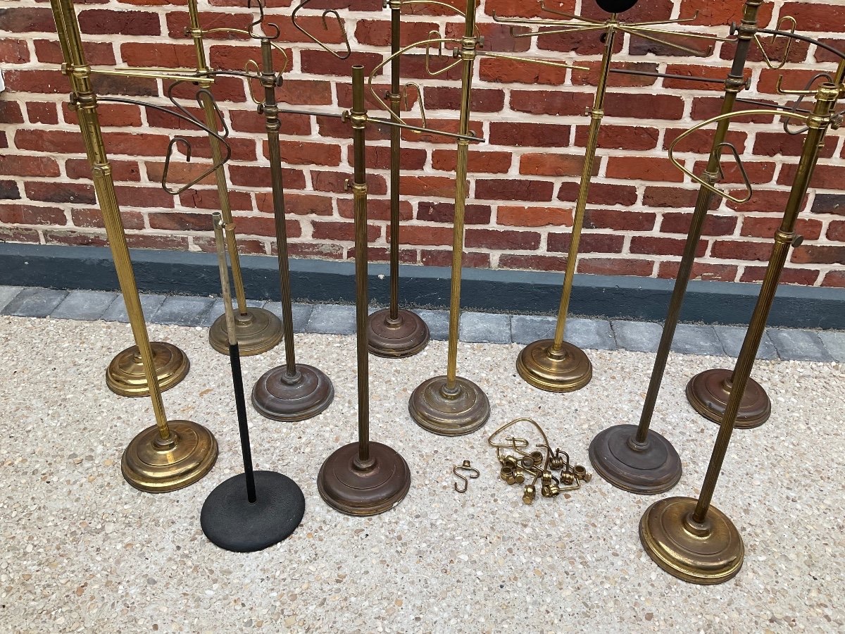 Présentoirs de magasins en laiton  20éme Siècle ensemble de 11-photo-4