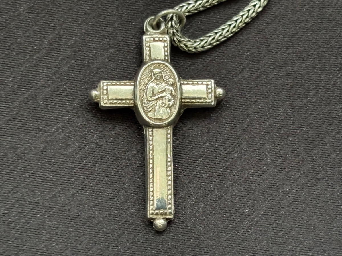 Reliquary Cross In Late 19th Century Silver