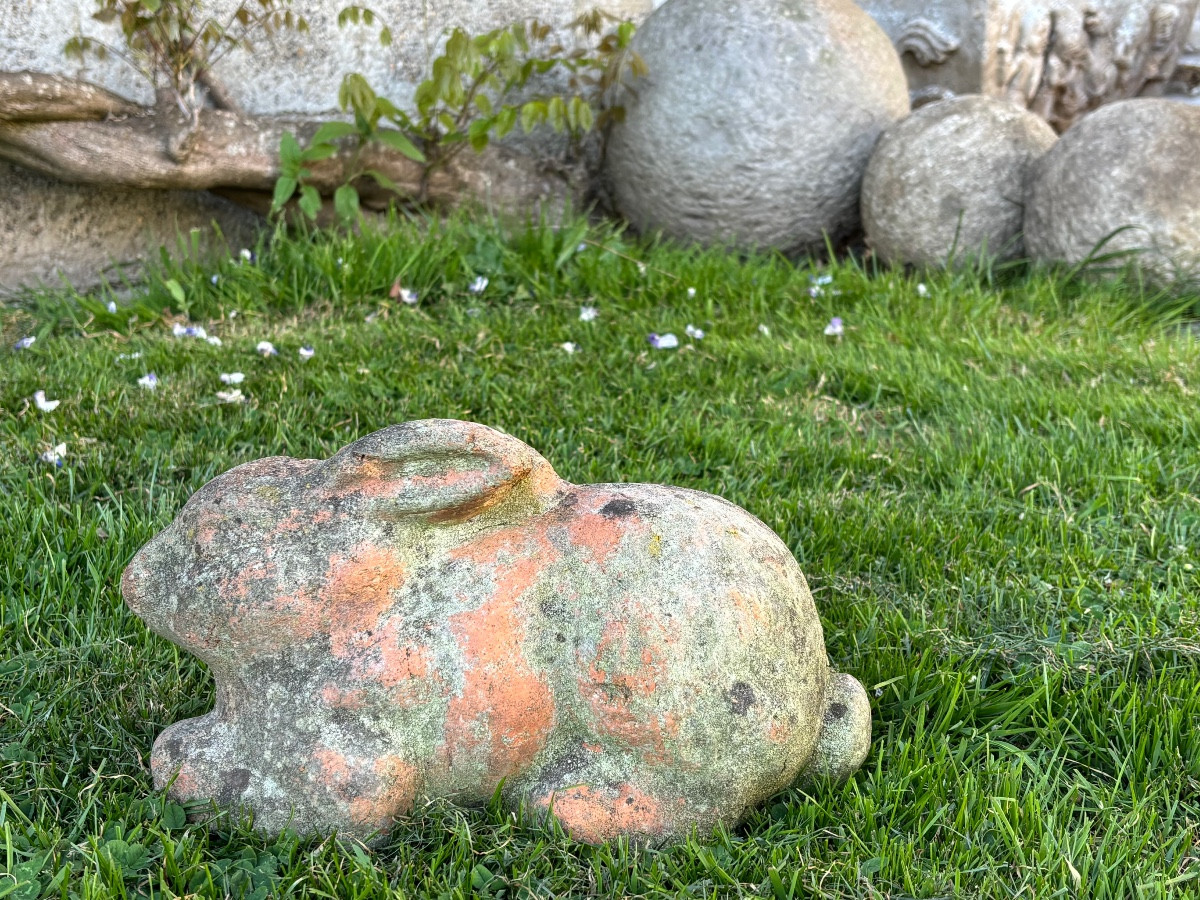 Lapin en terre cuite début 20éme Siècle  