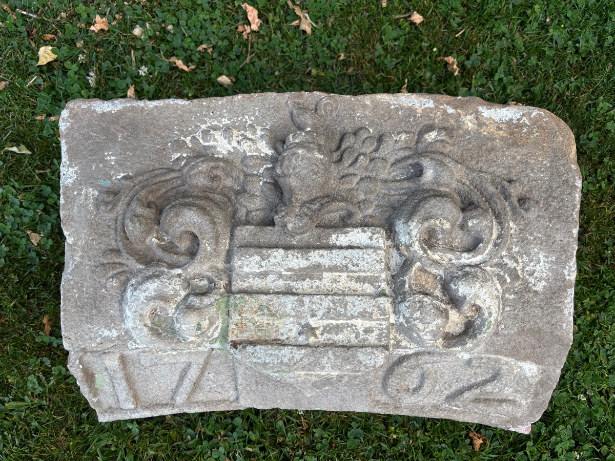Heraldic Lintel Stone, 18th Century -photo-7